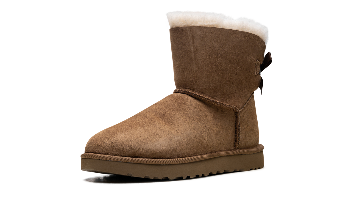 Mini Bailey Bow II Boot - Chestnut WMNS "Chestnut" 1016501 CHE